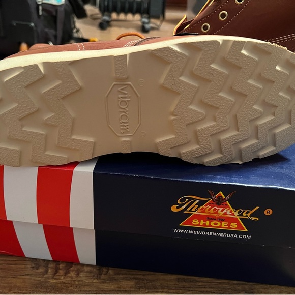 Thorogood 8” work boot - Picture 3 of 4